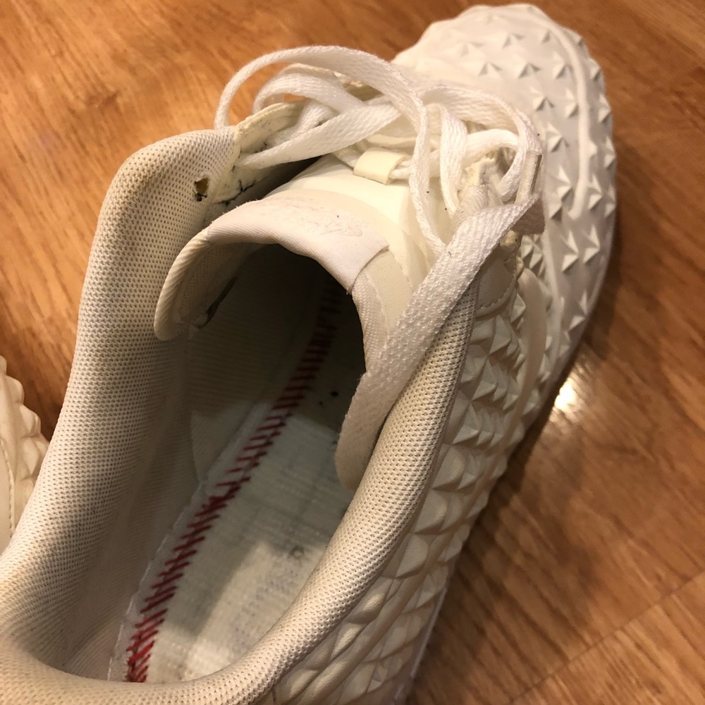 Nike - Picture 3 of 6